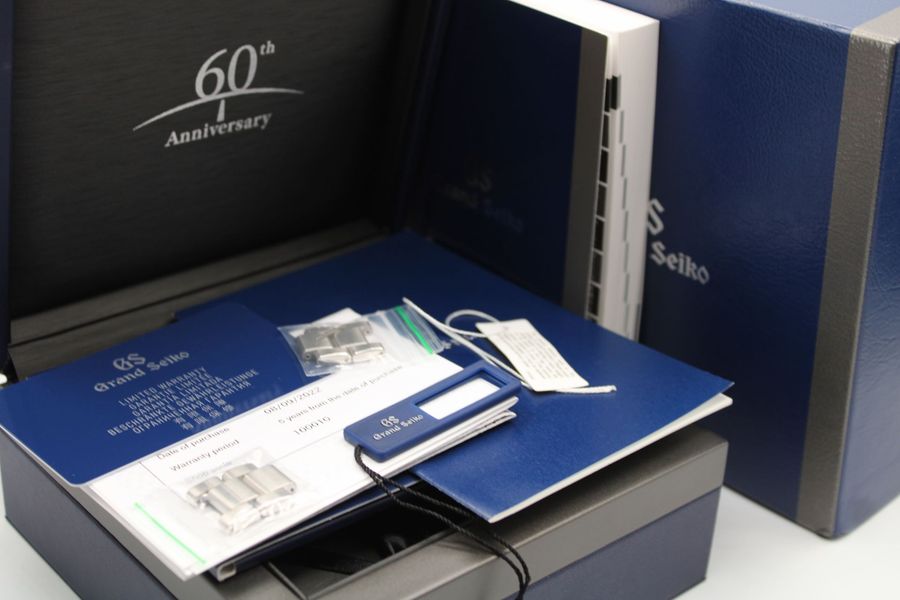 Grand Seiko Sport Collection SBGP015